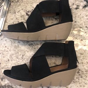 Clark’s black espadrille NEW